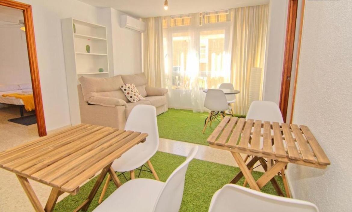 Low Cost Room Malaga Exterior photo
