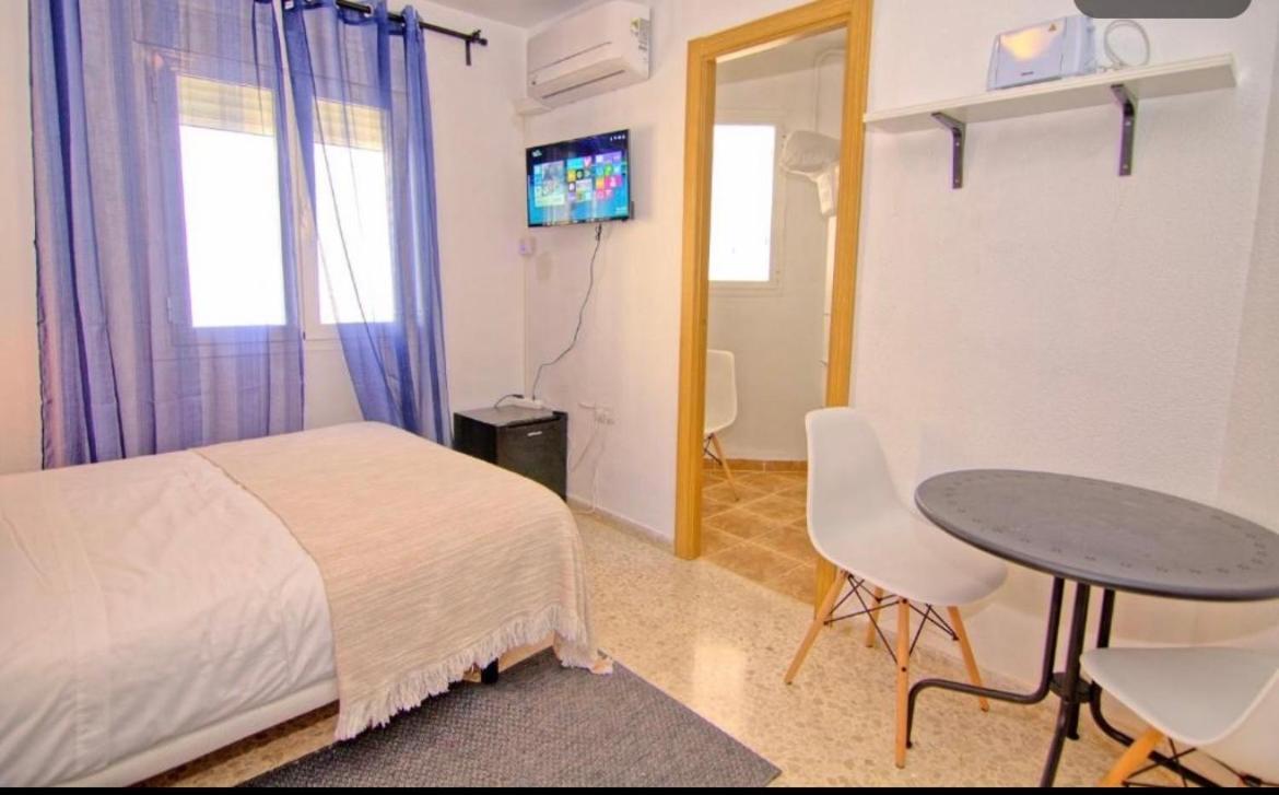 Low Cost Room Malaga Exterior photo